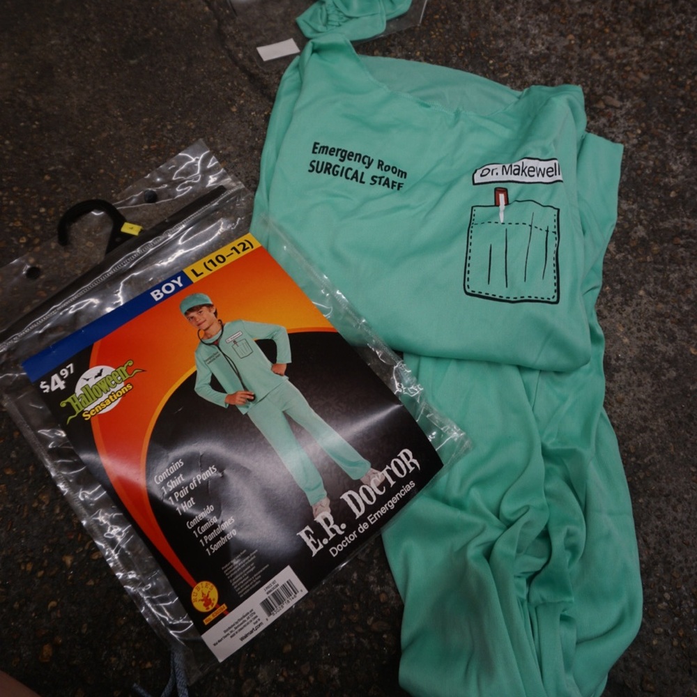 Boys Dr scrubs